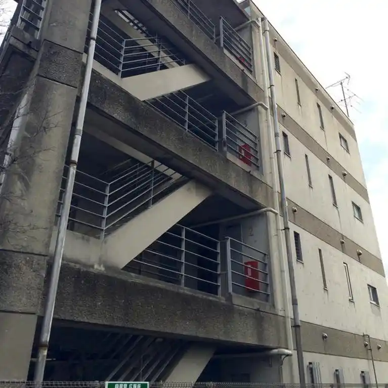 ロックアーバン 外観